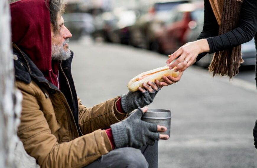 Caritas Italiana e Ufficio nazionale per i problemi sociali e lavoro: il contrasto alla povertà è una priorità per il nostro Paese